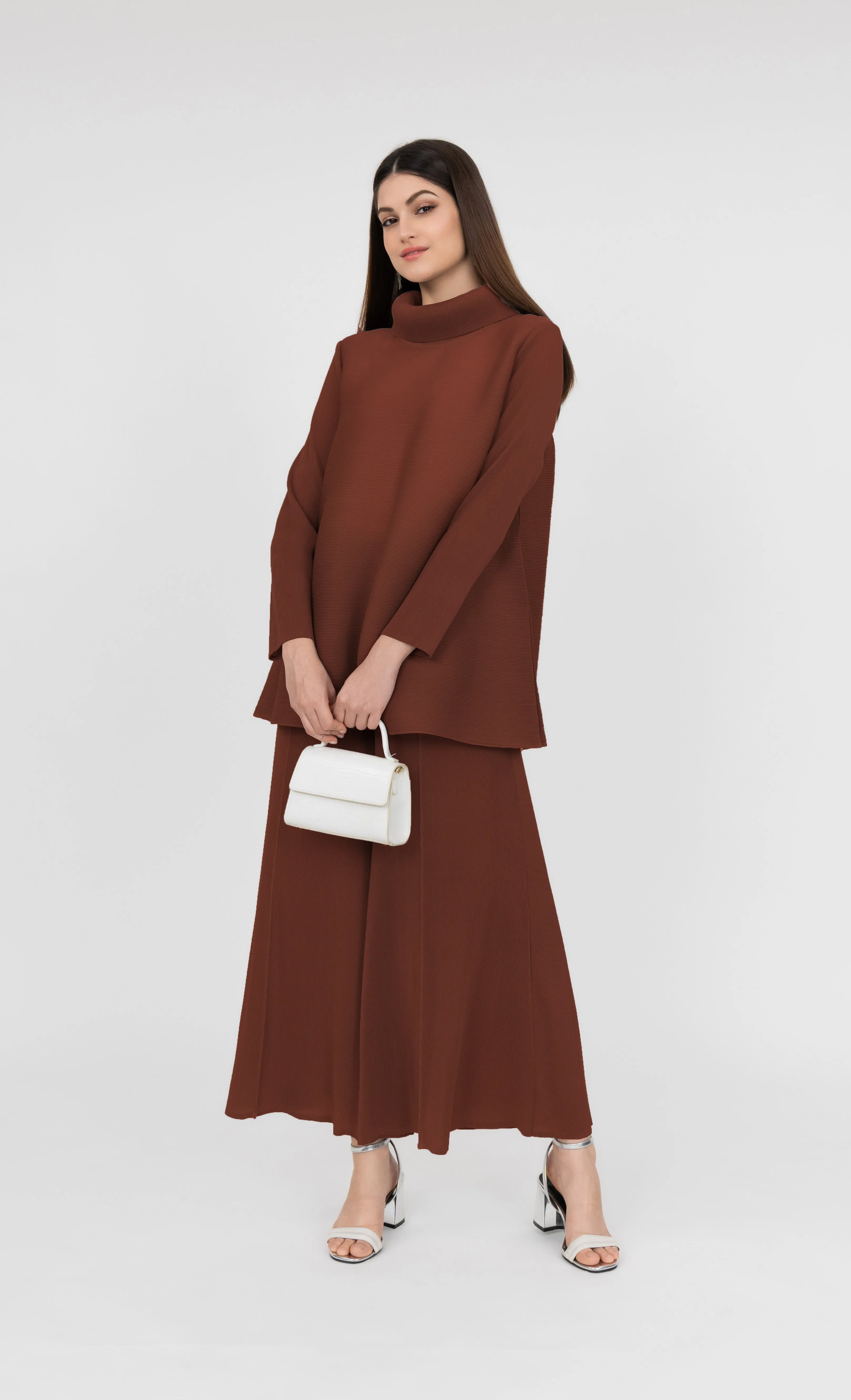 Miss Majestic Top in Sienna Brown